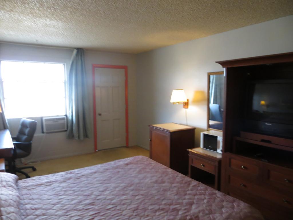 Blythe Inn Room photo